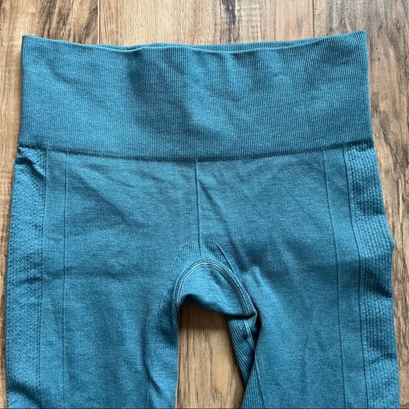 🦊Lululemon Ebb to Street Tight - Picture 5 of 9